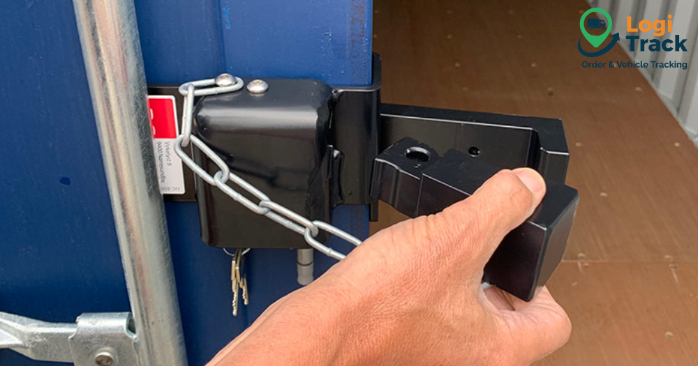 Khóa container tích hợp GPS, cảnh báo mở cửa trái phép và quản lý hành trình